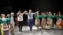 Bornovalı kursiyerlerden müzik ve dans şov