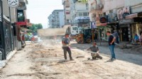 Bostanlı'da yenileme harekatı