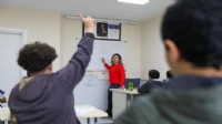 Buca Belediyesi’nden öğrencilere eğitim desteği