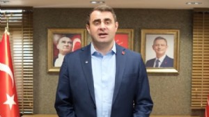 CHP İzmir'den Ankara çıkarması: Özgür Özel'in yanında olacağız!