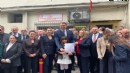 CHP İzmir'de yeni dönem: Güç mazbatasını aldı!