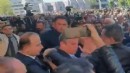 CHP Lideri Özgür Özel'e yumruklu saldırı