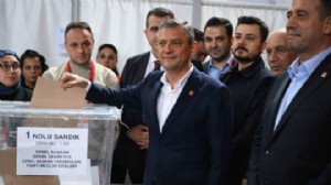 CHP'de kurultay için yeterli imza sayısına ulaşıldı
