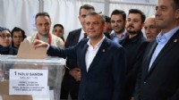 CHP'de kurultay için yeterli imza sayısına ulaşıldı