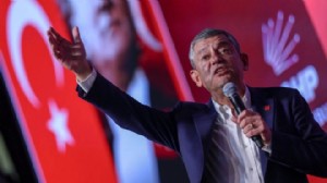 CHP'de kurultayı sonrası yönetimde köklü değişiklik beklentisi