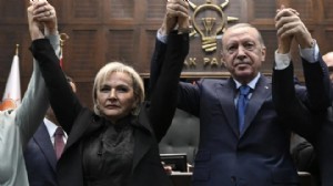CHP'den AK Parti'ye geçen Nimet Özdemir 'Mecbur kaldım' demiş