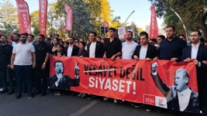 CHP'den başkentte miting: 'Kayyuma, darbeye hayır!'