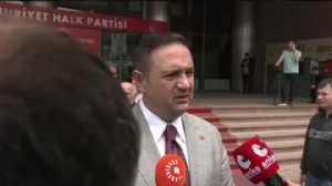 CHP'li Akdoğan'ın parti üyeliği silindi!