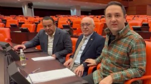 CHP'nin 'Meclis'i terk etmeme' eylemi tam gaz!