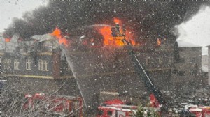 Çakmak fabrikasında yangın: Ekipler müdahale ediyor