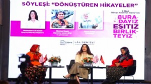 Çeşme'de 8 Mart mesajı: Buradayız, eşitiz, birlikteyiz!