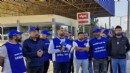 Çiğli'de işçiler grev pankartını astı!
