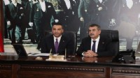 Çiğli'de öğrencilere kırtasiye desteği