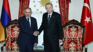 Cumhurbaşkanı Erdoğan, Paşinyan ile görüştü