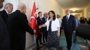 DEM Parti'den Devlet Bahçeli'ye ziyaret