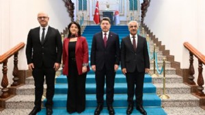 DEM Parti heyetinden Yılmaz Tunç'a ziyaret