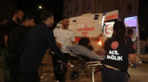 Derbi galibiyetini kutlayan Galatasaraylı bıçaklandı!