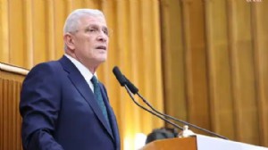 Dervişoğlu: Bahçeli Öcalan'ın postacılığını yapıyor!