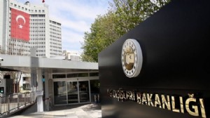 Dışişleri'nden alıkonulan vekiller için açıklama