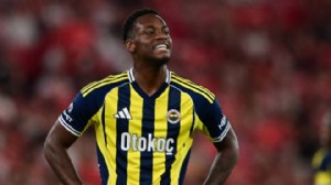 Domenico Tedesco'dan Jhon Duran için flaş karar!