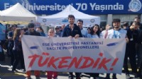 Ege'de sağlık emekçilerinden protesto: Tükendik!