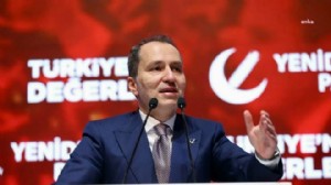 Erbakan'dan AK Parti'ye geçen başkanlara tepki