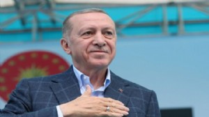 Erdoğan: Türkiye güvendedir, emin ellerdedir!