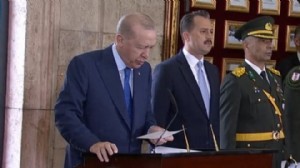 Erdoğan, devlet erkanı ile Anıtkabir'de