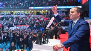 Fatih Erbakan yeniden genel başkan seçildi