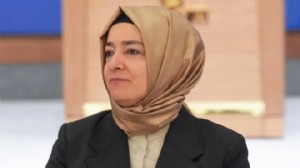 Fatma Betül Sayan Kaya, AK Parti’den istifa etti