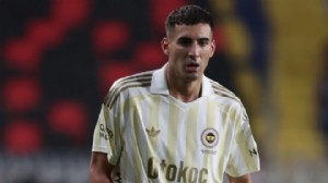 Fenerbahçe'de Mert Müldür gelişmesi!