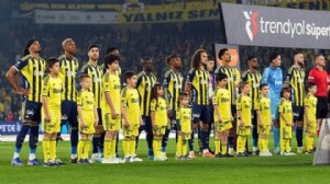 Fenerbahçe'de derbi öncesi kart endişesi!
