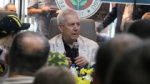 Fenerbahçe'de futbol aklının başına Oğuz Çetin!