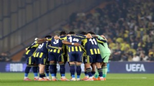 Fenerbahçe resmen duyurdu: Bir kadro dışı daha!