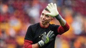 Fernando Muslera, İstanbul'dan ayrıldı