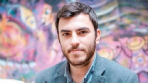 Gazeteci İsmail Arı gözaltına alındı!