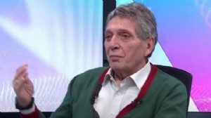 Spor basınının duayen ismi Ümit Aktan hayatını kaybetti