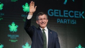 Gelecek Partisi resmen feshedildi!