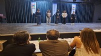 Genç İzmir’de tiyatro seçmelerine yoğun ilgi