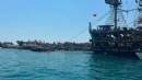 Gezi teknesi su aldı... Onlarca yolcu tahliye edildi