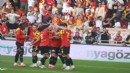 Göz-Göz fırsat tepti!