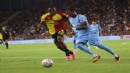 Göztepe'de golcü Armstrong formayı kaptırdı