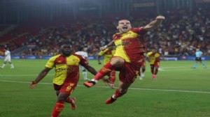 Göztepe düşüşte, futbolcular yükselişte