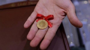 Gram altın rekor kırdı: Tüm zamanların zirvesi!