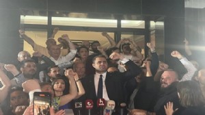 Güç'ten mini miting: Baba ocağını 3-5 koltuk sevdalısına teslim edecek değiliz!