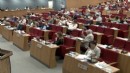 Gülüşmeler tansiyonu yükseltti: Büyükşehir Meclisi'nde 'tehdit' polemiği!