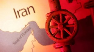 Hürmüz'e abluka etkisi: Petrol fiyatları fırladı