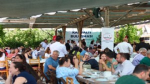 İZMİRMARAŞDER'den kardeşlik sofrası