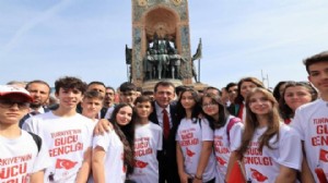 İmamoğlu'ndan tüyleri diken diken eden 19 Mayıs mesajı!