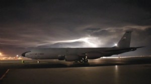 Irak’ta ABD’ye ait yakıt ikmal uçağı düştü!